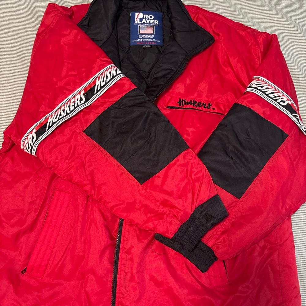 Vintage Nebraska Cornhuskers Pro Player Red and Black Men's Jacket
